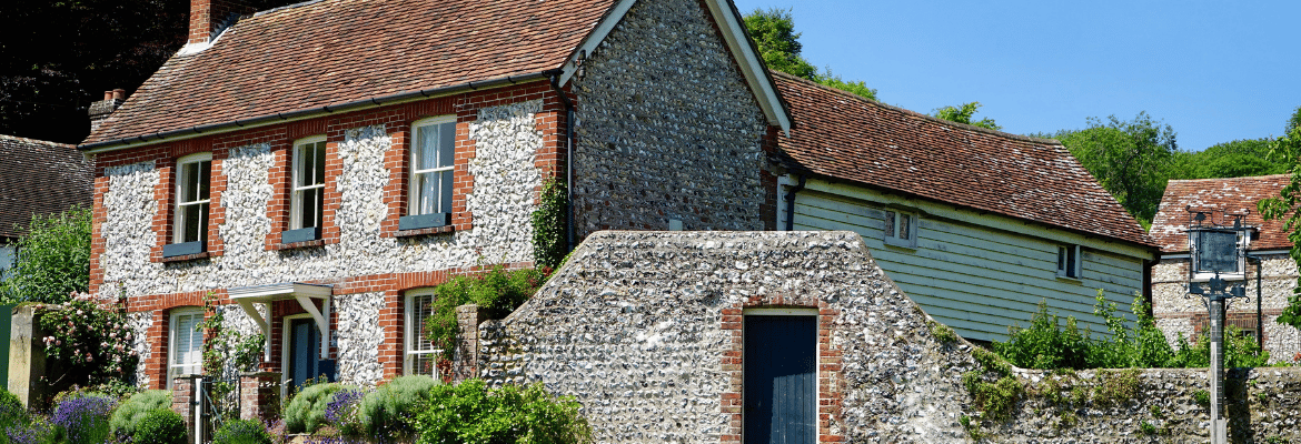 Achat de maison : comment gérer les travaux non déclarés ?