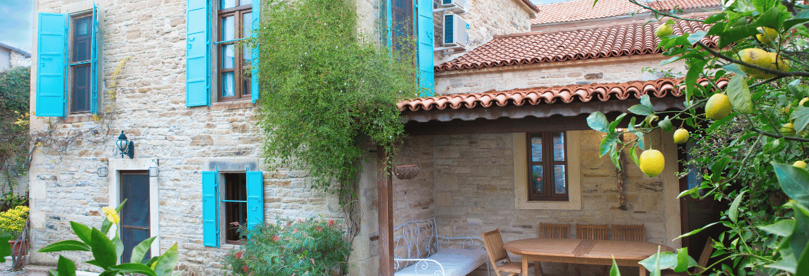 Acheter une maison en SCI pour y habiter : est-ce une bonne idée ?
