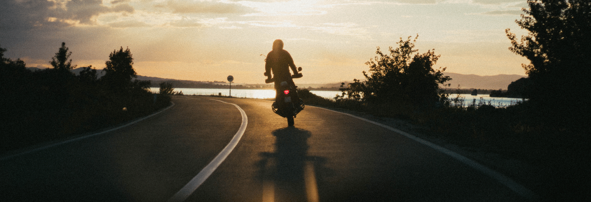 Rachat de crédits moto : Guide complet et avantages