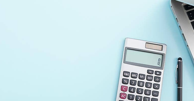 Taux de crédit en octobre : de premières baisses, et un retour des taux variables